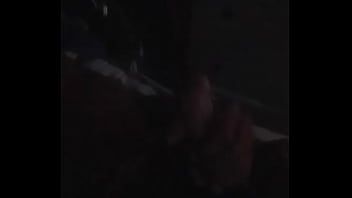 Riproduci Masturbarsi a casa mia essendo solo
