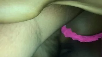 চালান Tinder বন্ধ মেয়ে দেখা এবং প্রথম রাতে fucked