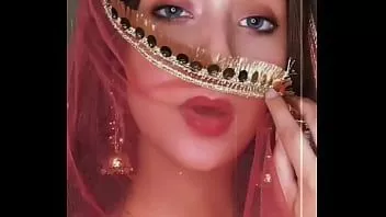Afspelen Hardcore seksfantasie met hete mooie desi Indiase tante