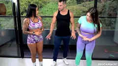 play 2 Muskeltrainer und ihre 2 unersättlichen Latina-Fitness-Huren